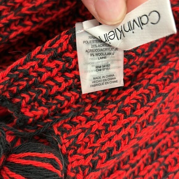 Calvin Klein Knit Fringe Scarf Red and Black - Picture 3 of 7